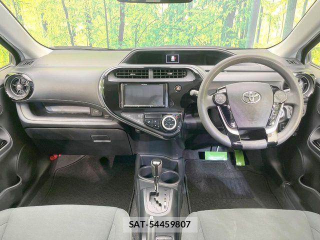 Toyota AQUA 2019-07 8313008-1