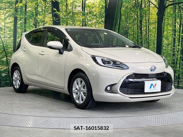 Toyota AQUA 2022-11 8312948-15