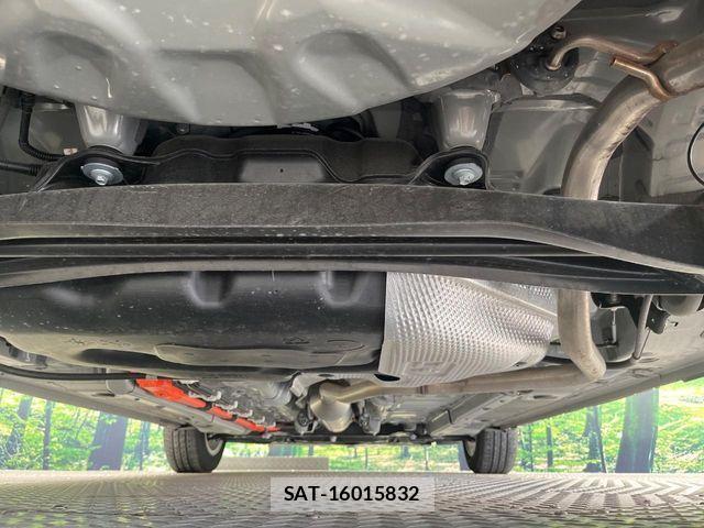 Toyota AQUA 2022-11 8312948-18