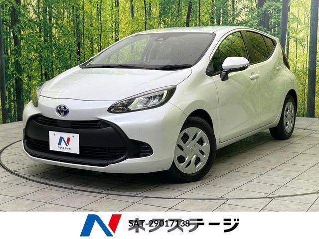 Toyota AQUA 2022-07 8312978-0