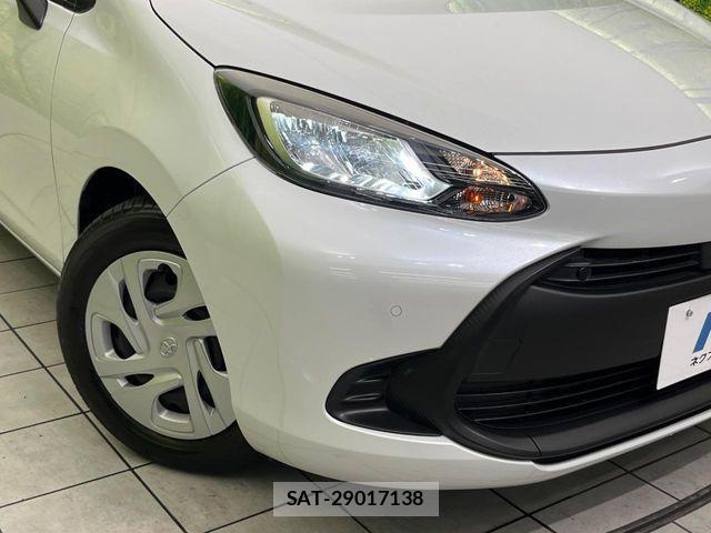 Toyota AQUA 2022-07 8312978-11