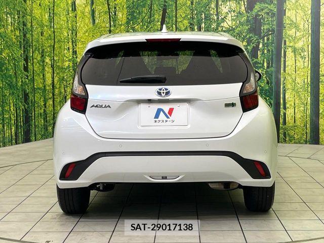Toyota AQUA 2022-07 8312978-14