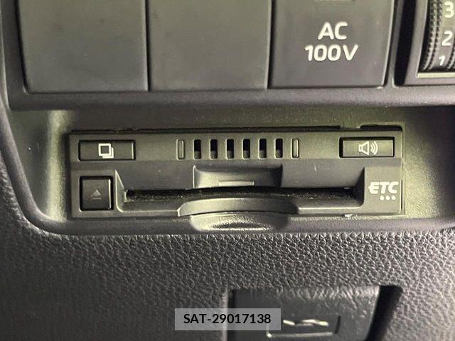 Toyota AQUA 2022-07 8312978-6