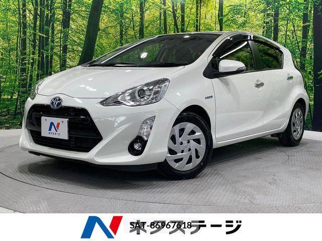 Toyota AQUA 2017-02 8312996-0