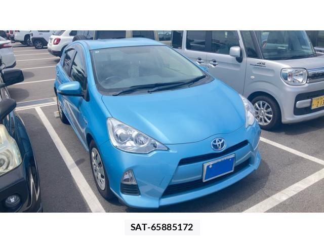 Toyota AQUA 2013-03 8313036-0