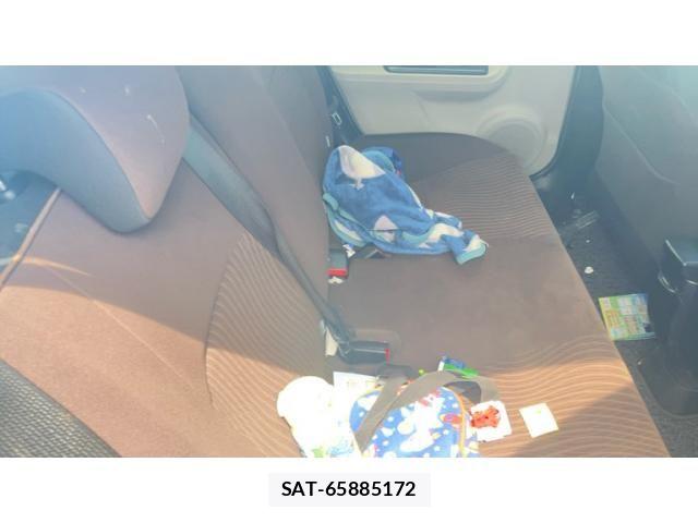 Toyota AQUA 2013-03 8313036-13