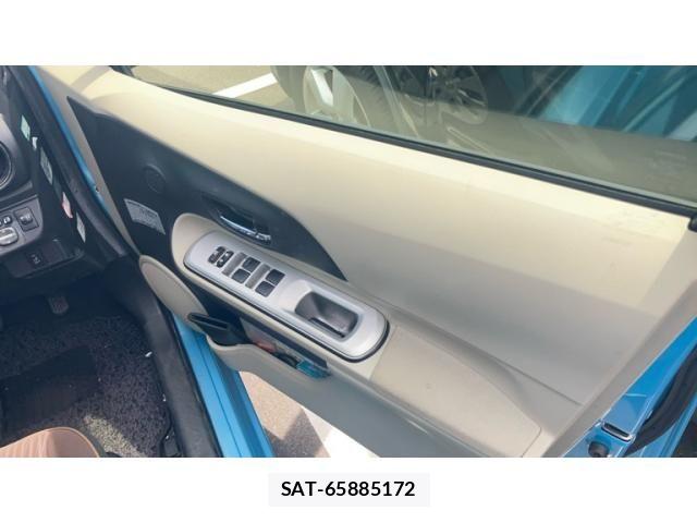 Toyota AQUA 2013-03 8313036-14