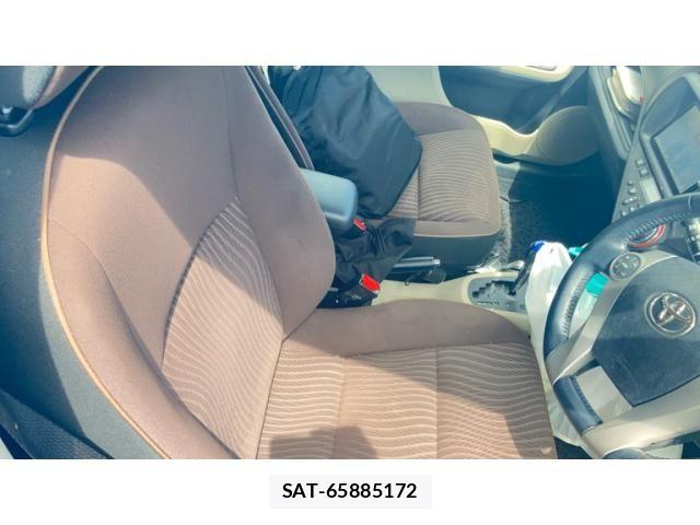 Toyota AQUA 2013-03 8313036-15
