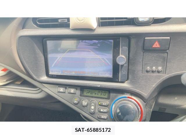 Toyota AQUA 2013-03 8313036-22
