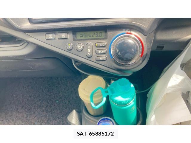 Toyota AQUA 2013-03 8313036-23