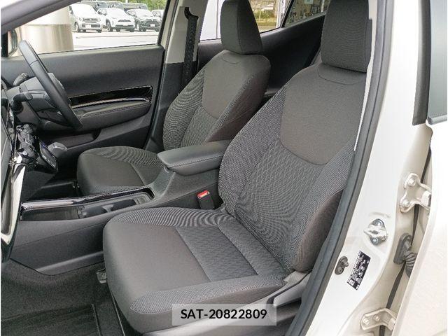 Toyota AQUA 2021-11 8312987-9