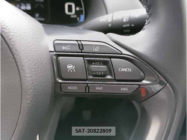 Toyota AQUA 2021-11 8312987-16