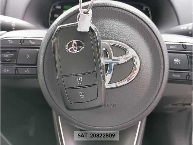 Toyota AQUA 2021-11 8312987-22