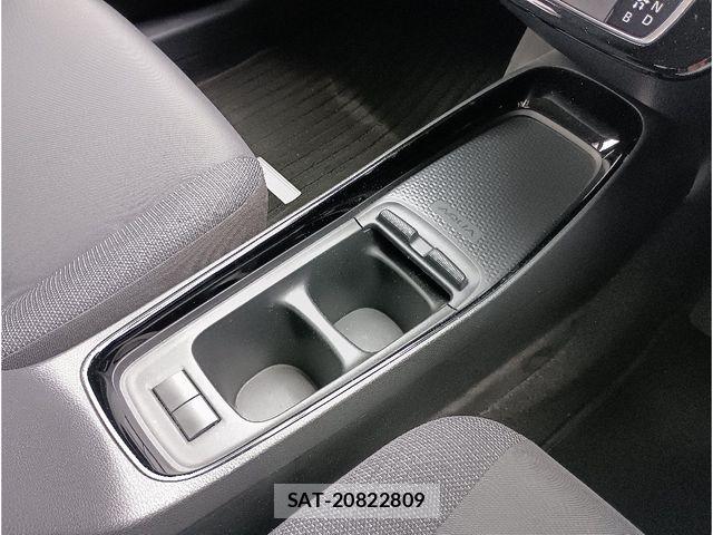 Toyota AQUA 2021-11 8312987-28