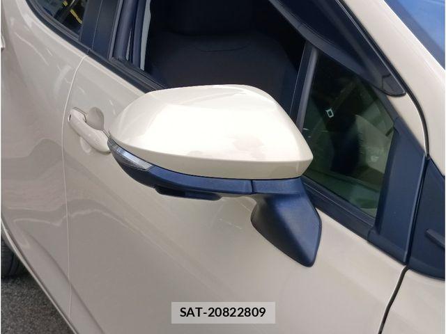 Toyota AQUA 2021-11 8312987-29
