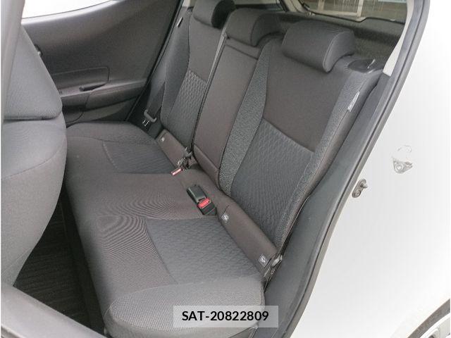 Toyota AQUA 2021-11 8312987-8