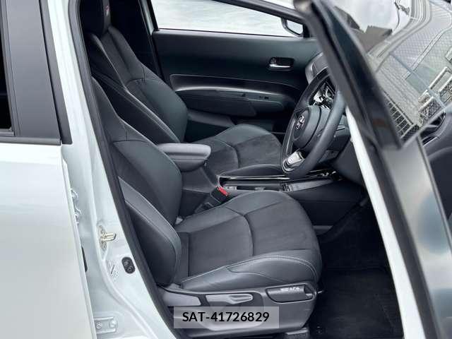 Toyota AQUA 2025-03 8312940-14