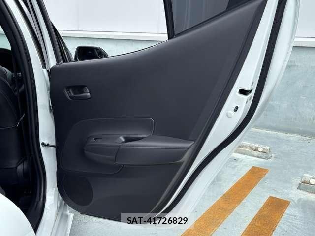 Toyota AQUA 2025-03 8312940-18