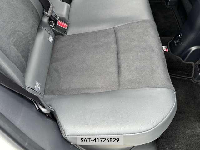 Toyota AQUA 2025-03 8312940-21