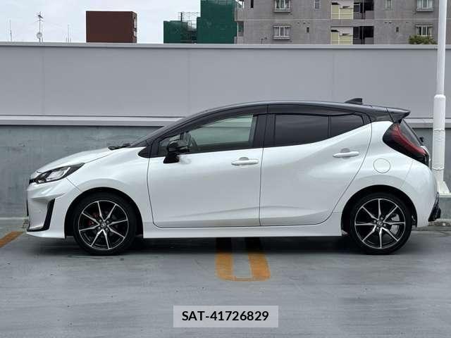 Toyota AQUA 2025-03 8312940-3