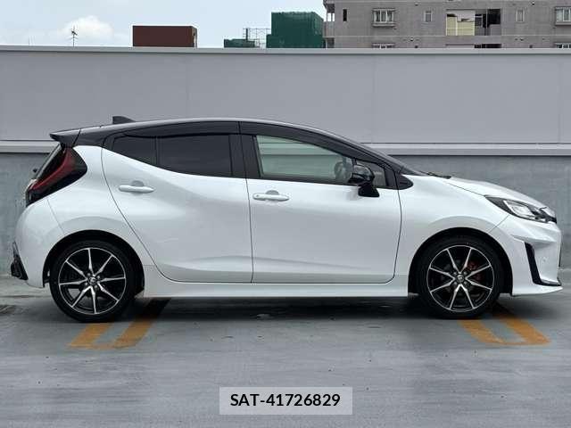 Toyota AQUA 2025-03 8312940-8