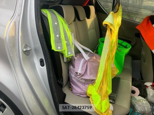 Toyota AQUA 2012-06 8313050-9