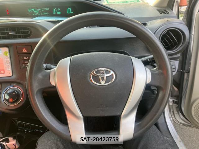 Toyota AQUA 2012-06 8313050-14