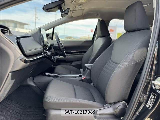 Toyota AQUA 2024-05 8312957-16