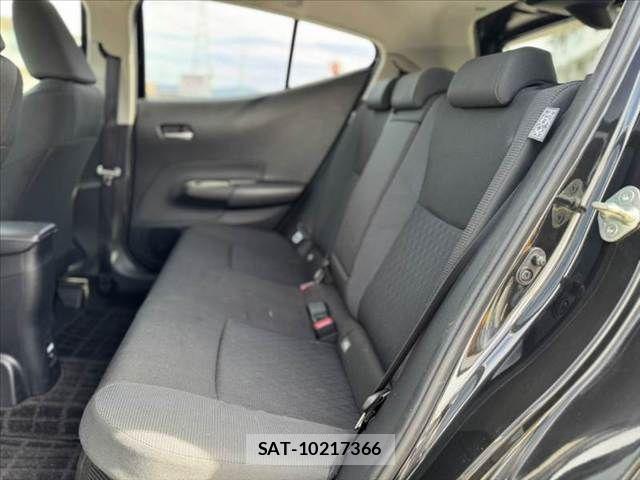 Toyota AQUA 2024-05 8312957-17