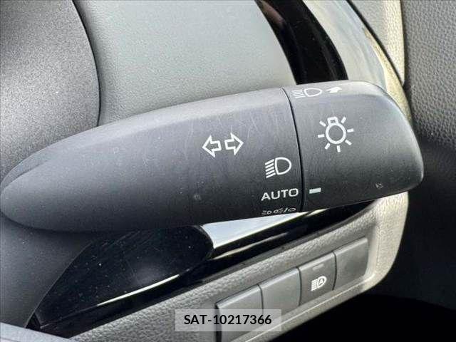 Toyota AQUA 2024-05 8312957-20
