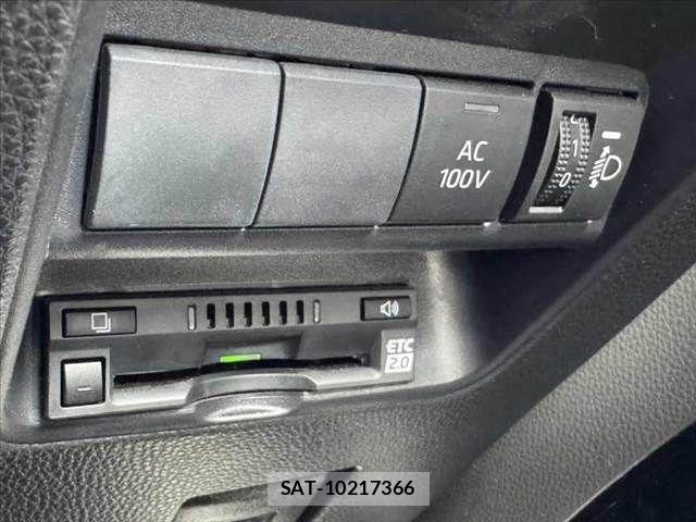 Toyota AQUA 2024-05 8312957-23