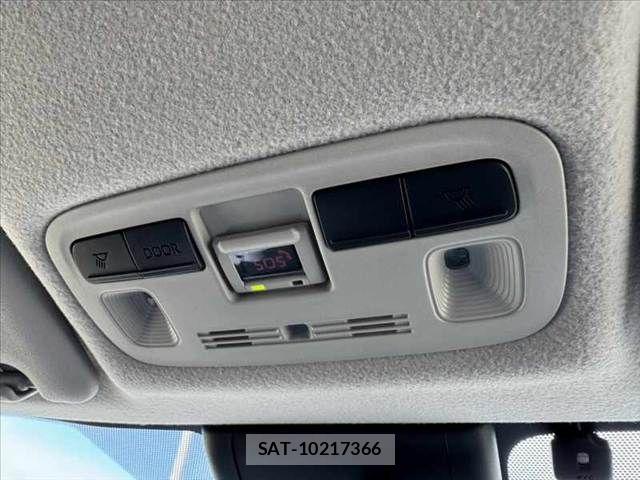 Toyota AQUA 2024-05 8312957-27