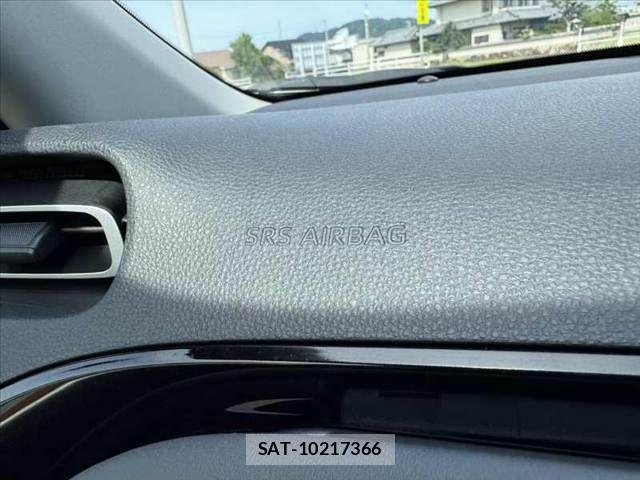Toyota AQUA 2024-05 8312957-29