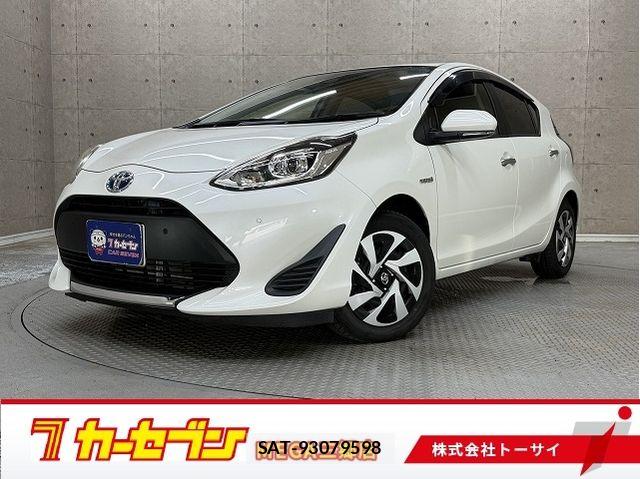 Toyota AQUA 2019-10 8312977-0