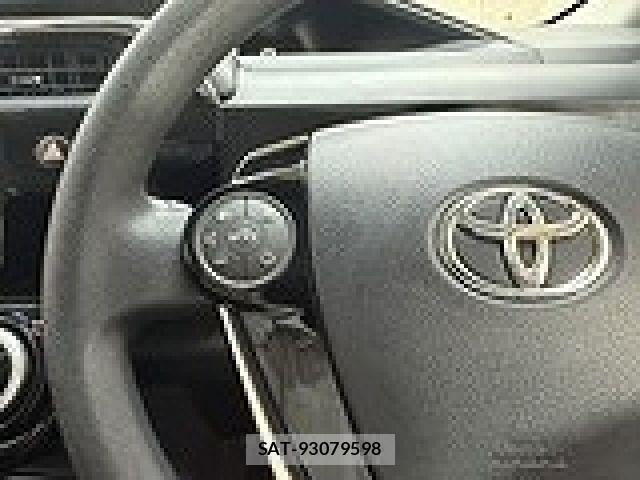 Toyota AQUA 2019-10 8312977-16