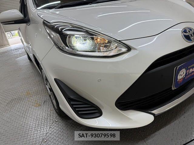 Toyota AQUA 2019-10 8312977-6