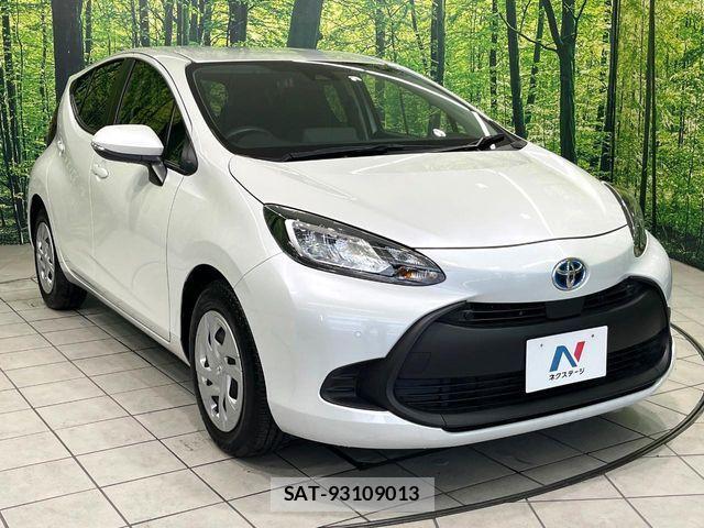 Toyota AQUA 2023-07 8312965-15