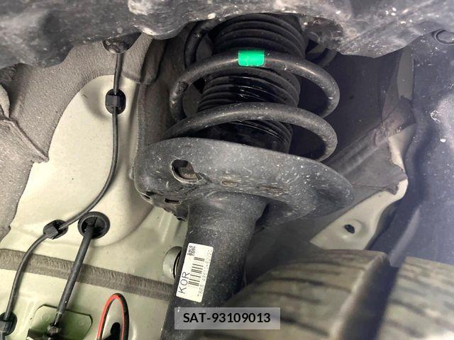 Toyota AQUA 2023-07 8312965-19