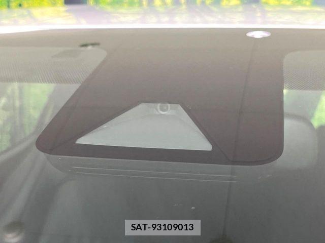 Toyota AQUA 2023-07 8312965-2