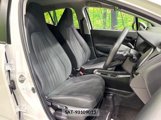 Toyota AQUA 2023-07 8312965-7