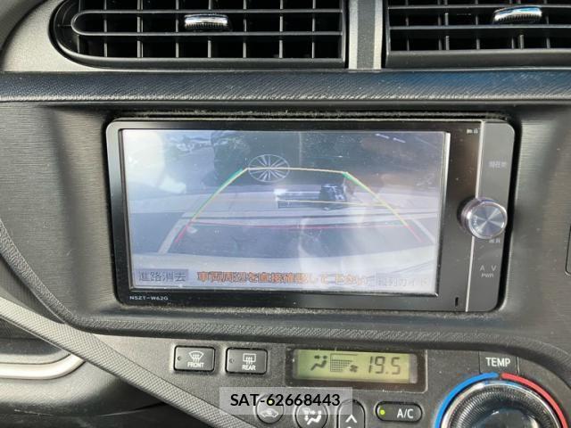 Toyota AQUA 2014-01 8313022-18