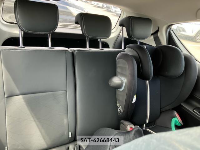 Toyota AQUA 2014-01 8313022-24