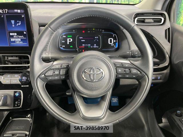 Toyota AQUA 2022-08 8312975-10
