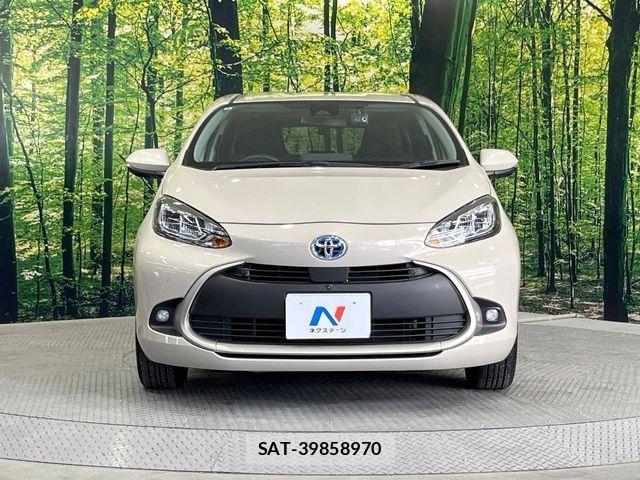 Toyota AQUA 2022-08 8312975-13