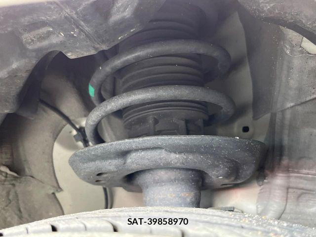 Toyota AQUA 2022-08 8312975-19