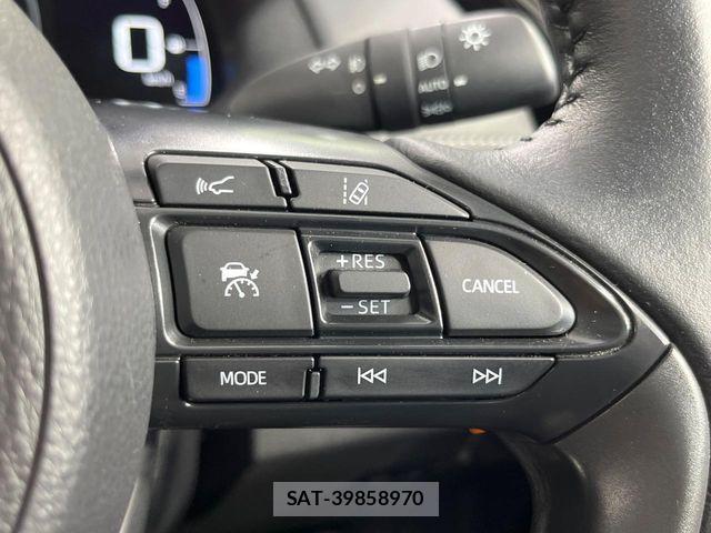 Toyota AQUA 2022-08 8312975-5