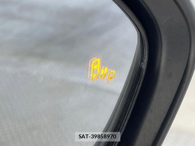 Toyota AQUA 2022-08 8312975-6