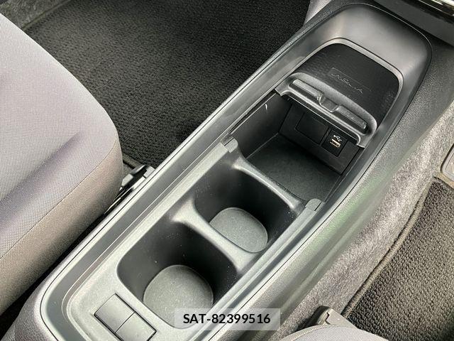 Toyota AQUA 2023-08 8312973-12