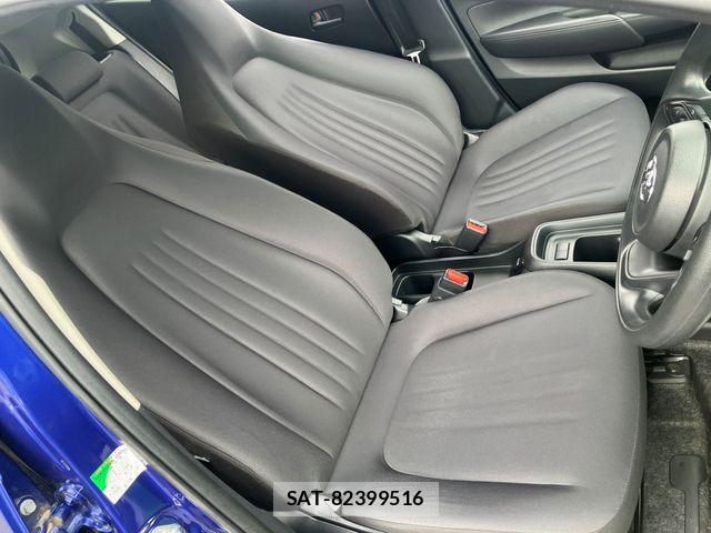 Toyota AQUA 2023-08 8312973-13