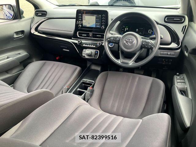 Toyota AQUA 2023-08 8312973-1